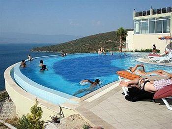 Royal Heights Apartments Bogazici Exterior foto